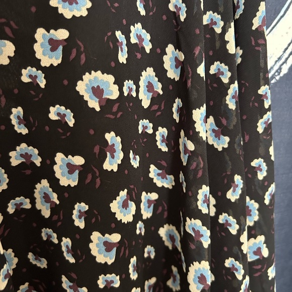 NWOT Fit & Flare Tristan Floral Dress Size S - Picture 6 of 7